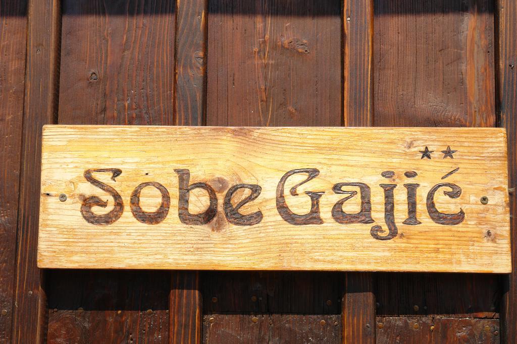Sobe Gajic Sremski Karlovci Bagian luar foto