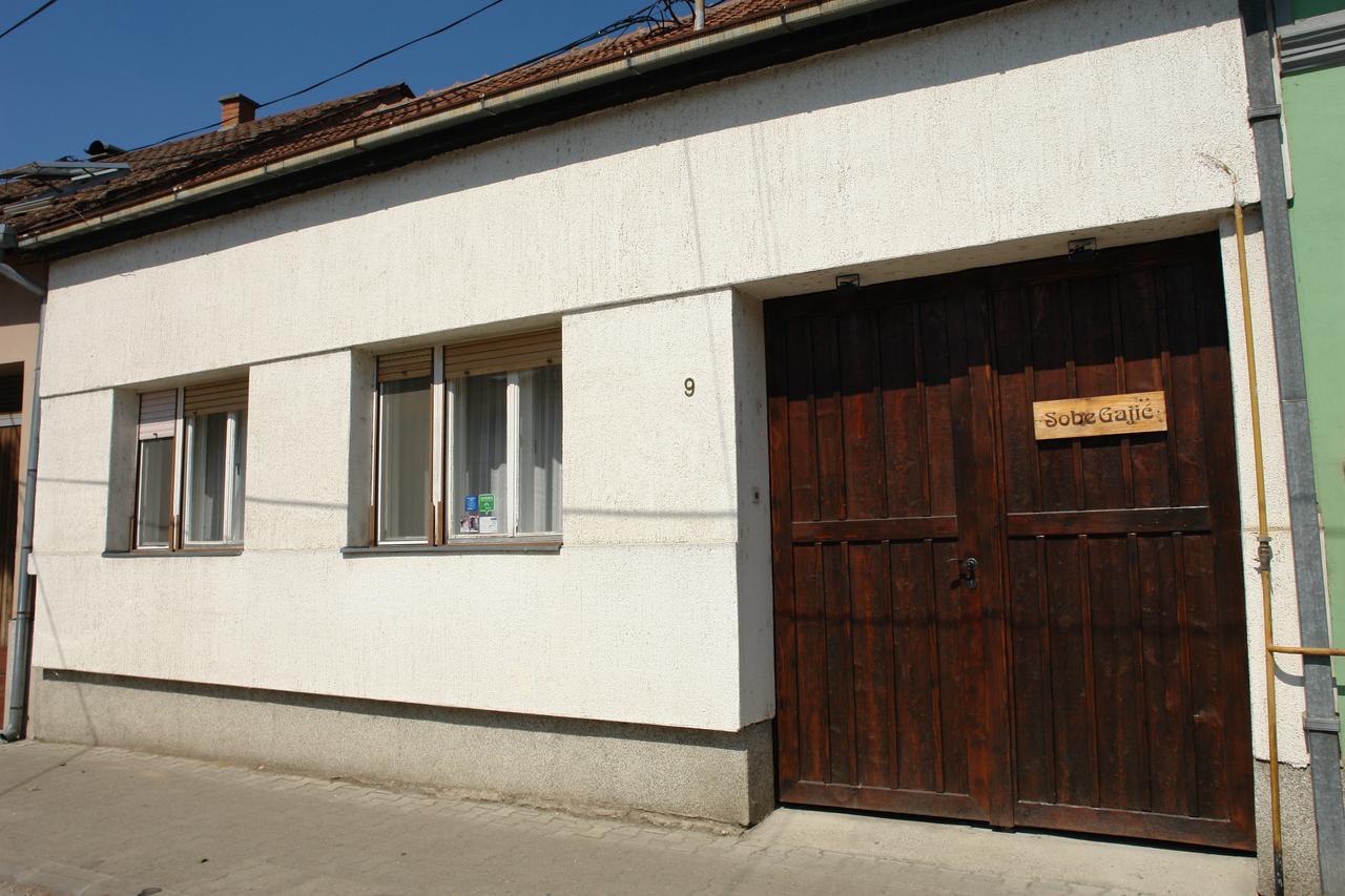 Sobe Gajic Sremski Karlovci Bagian luar foto