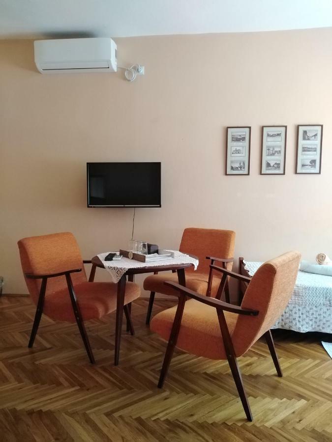 Sobe Gajic Sremski Karlovci Bagian luar foto